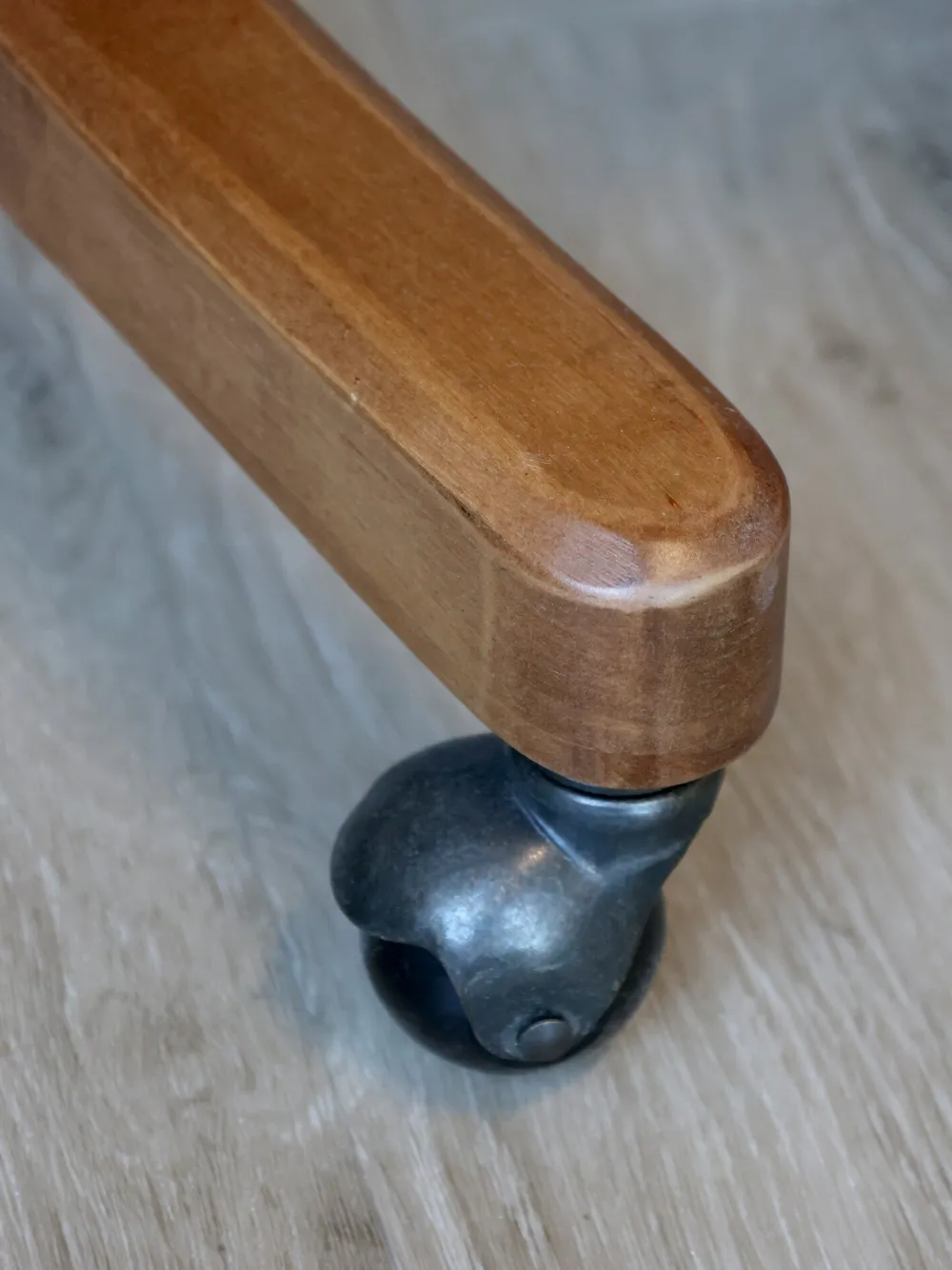 Chic Antique Französischer Bürostuhl mit Geflechtsitz