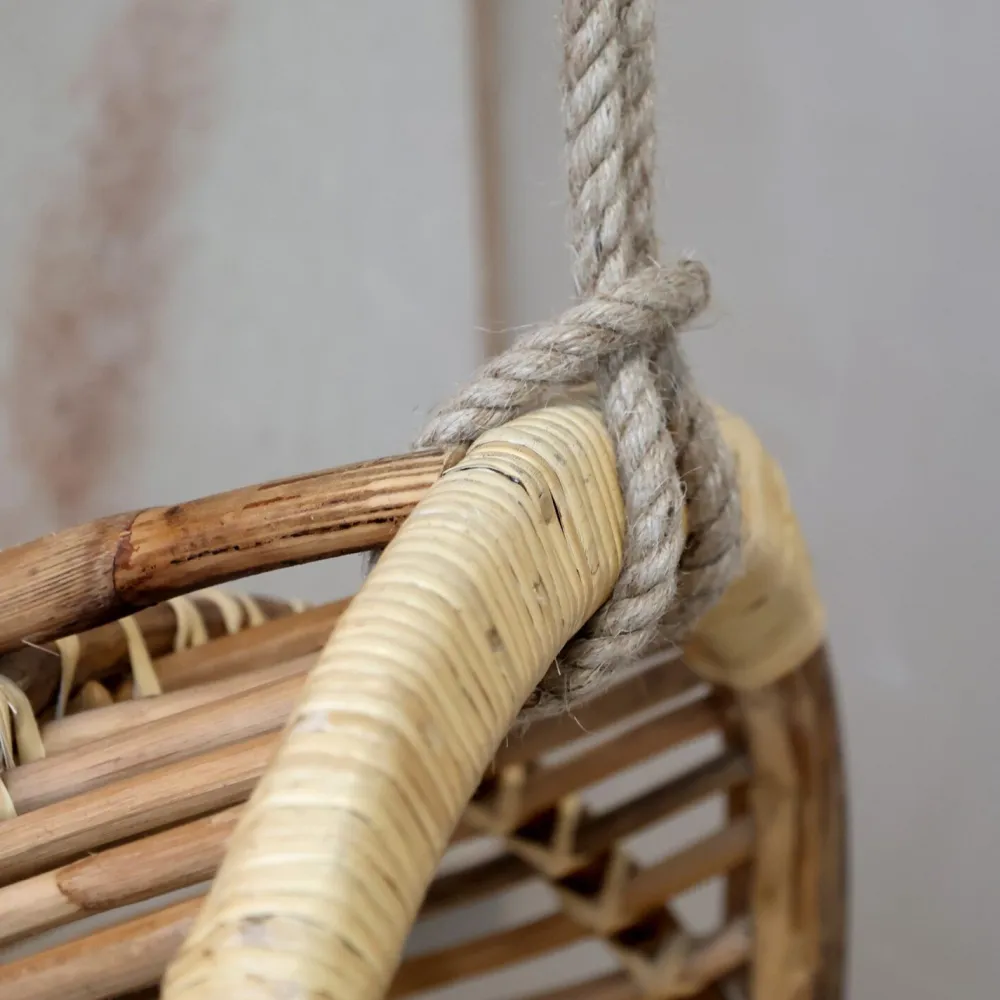 Chic Antique Rattan Hängestuhl