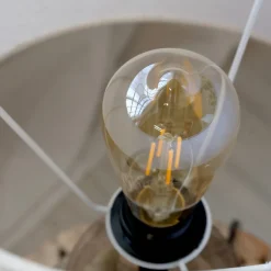 Chic Antique Tischlampe mit Holzfuss und Lampenschirm