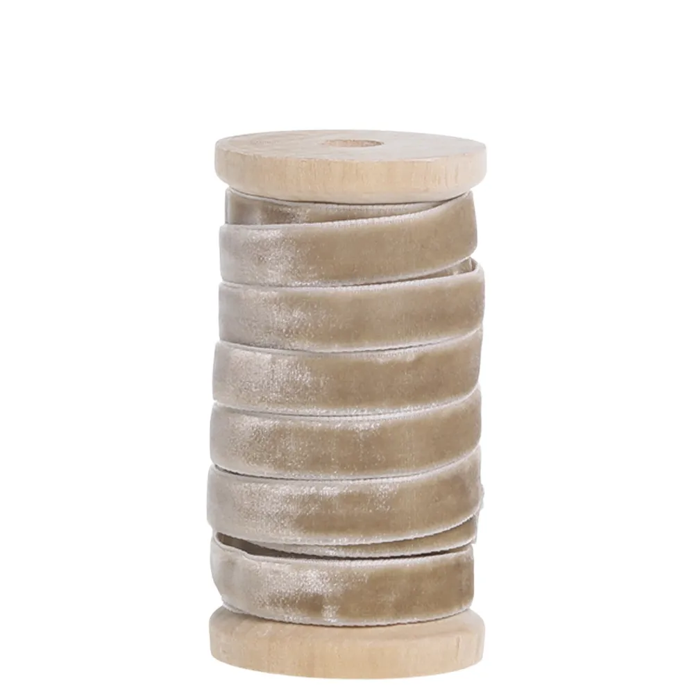 Chic Antique Velourband auf Holzspule, Dekoband