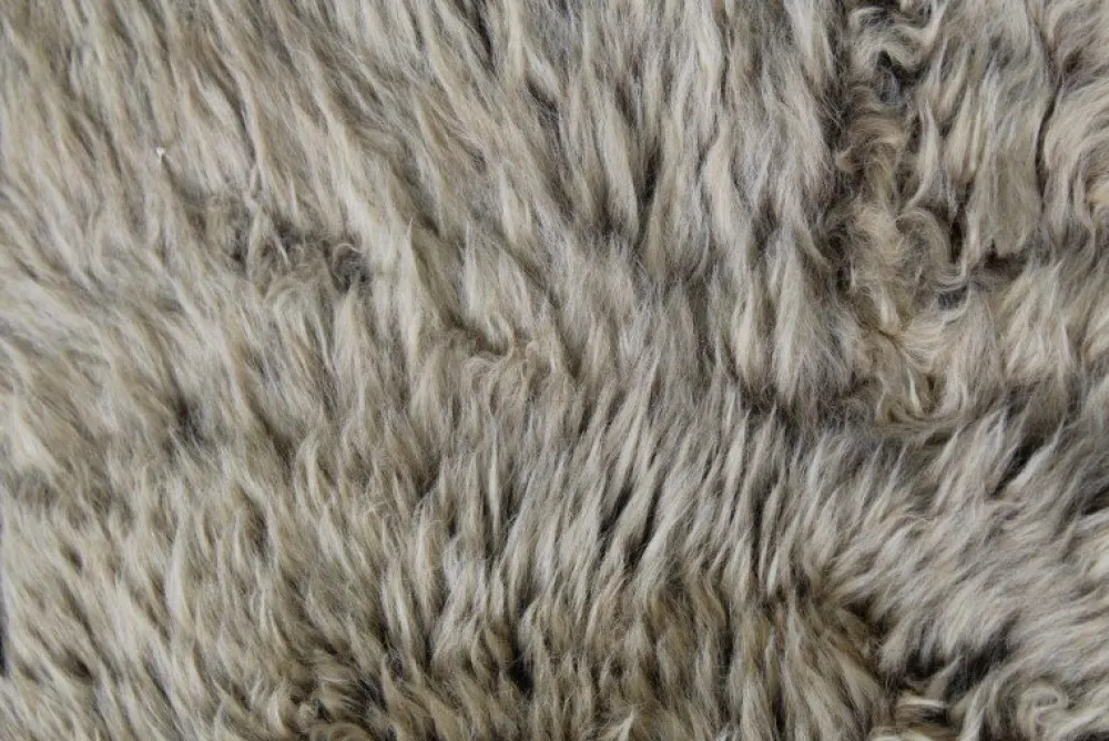 HSM Collection Schaffell Groß Langhaarig