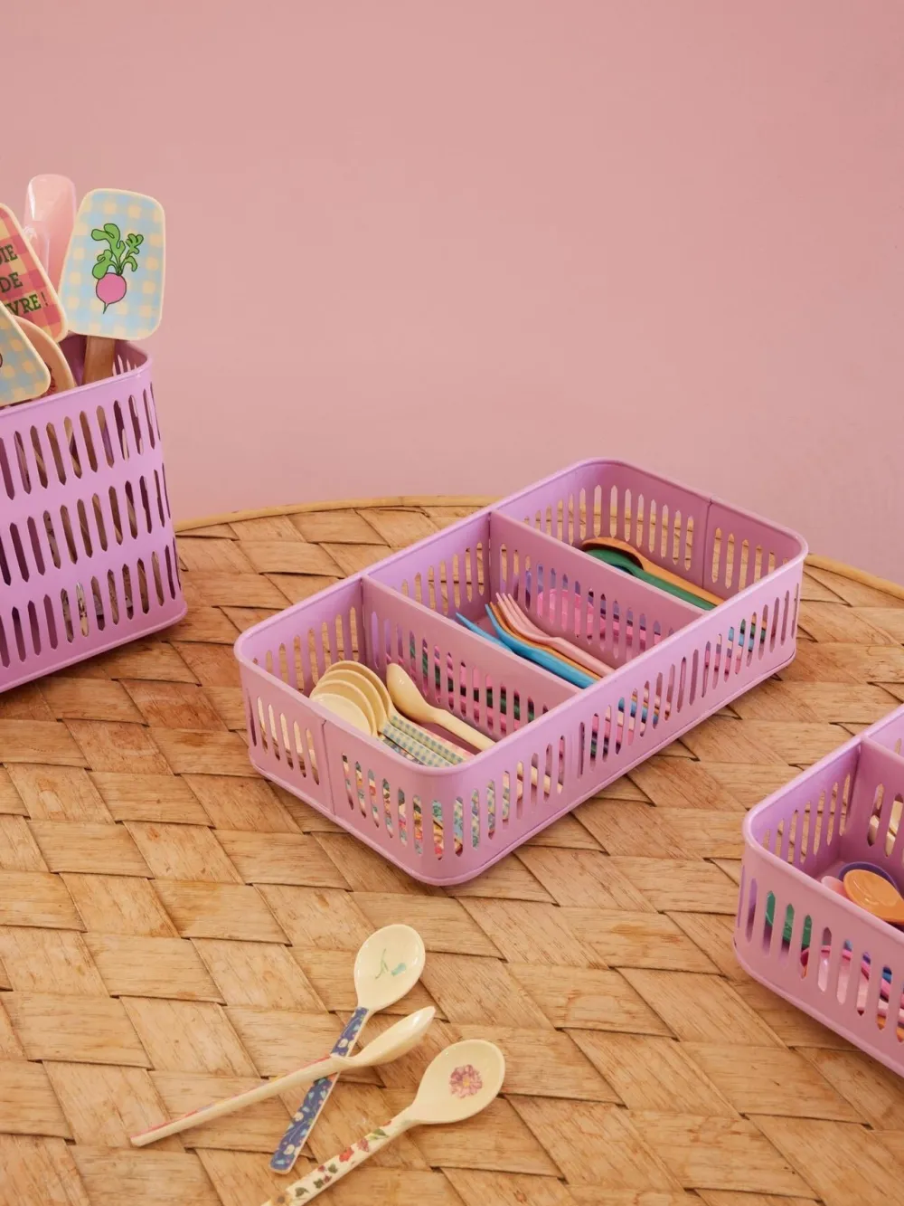 RICE Besteck Korb aus Metall, pink